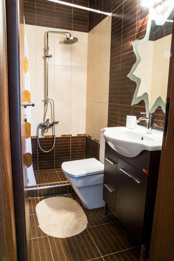 Luxury With Great Views Near Airport Villa
