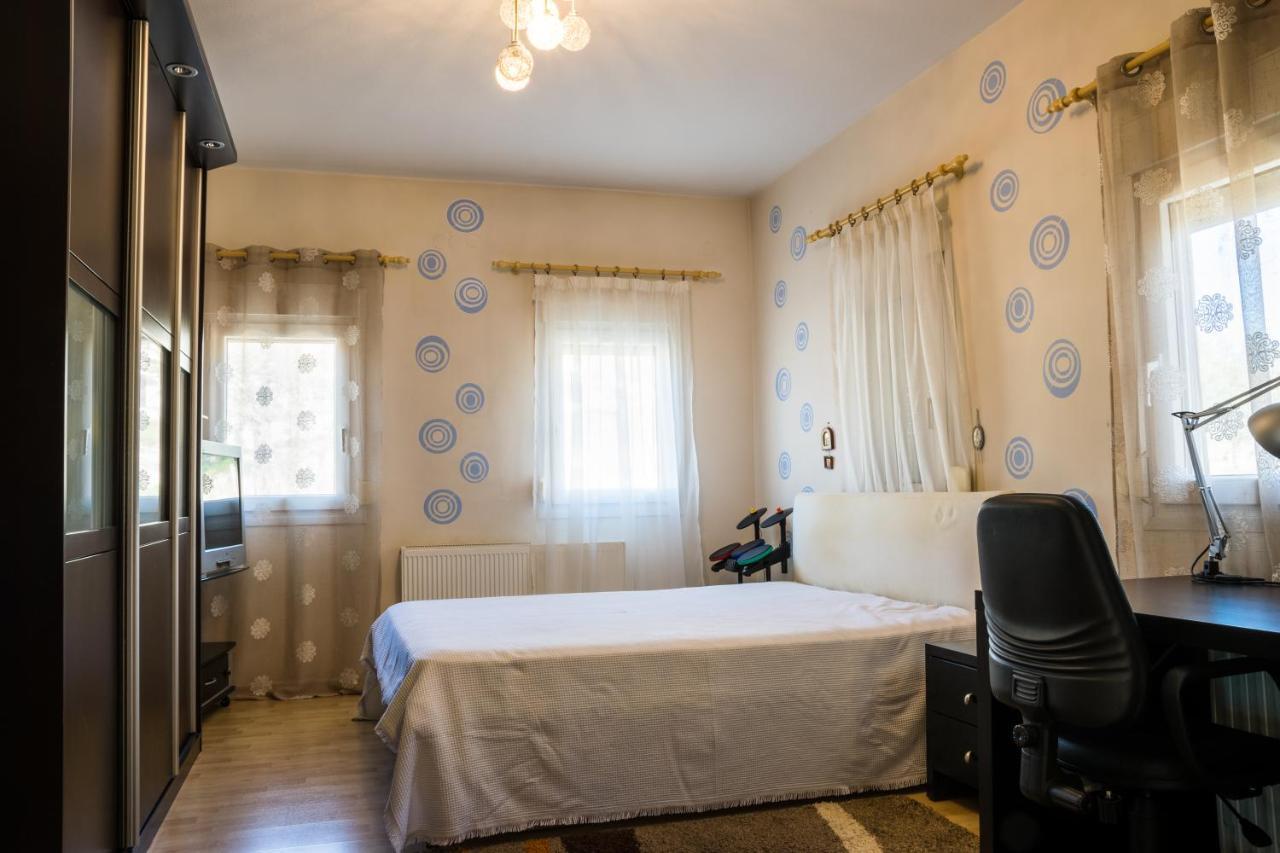 Luxury With Great Views Near Airport