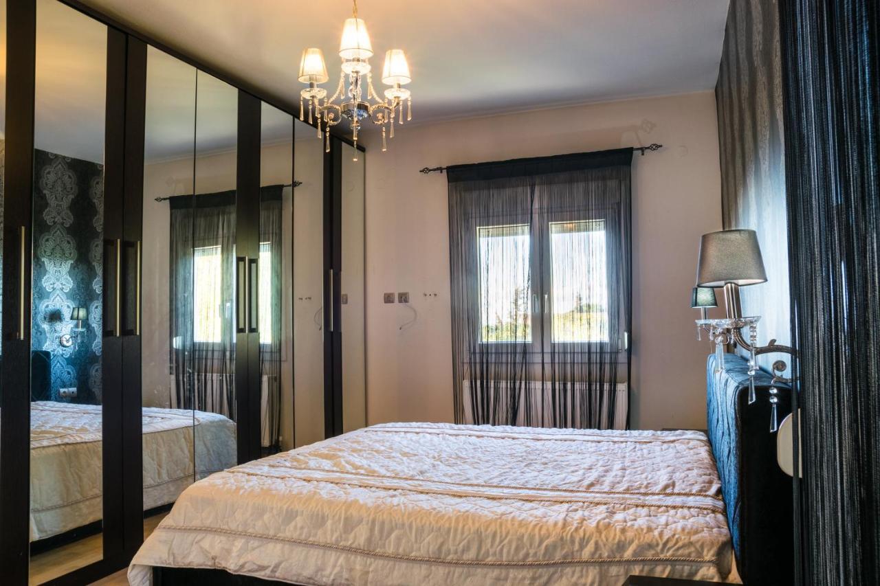 Luxury With Great Views Near Airport *